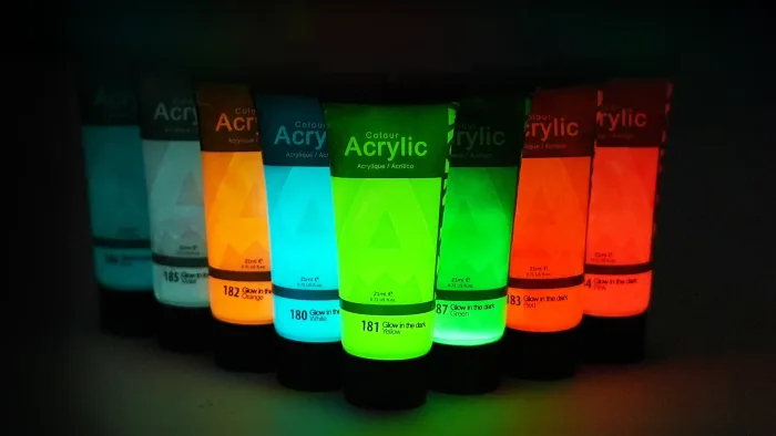 GLOW IN THE DARK ACRYLIC PAINT SET 8 COLOURS - Image 4