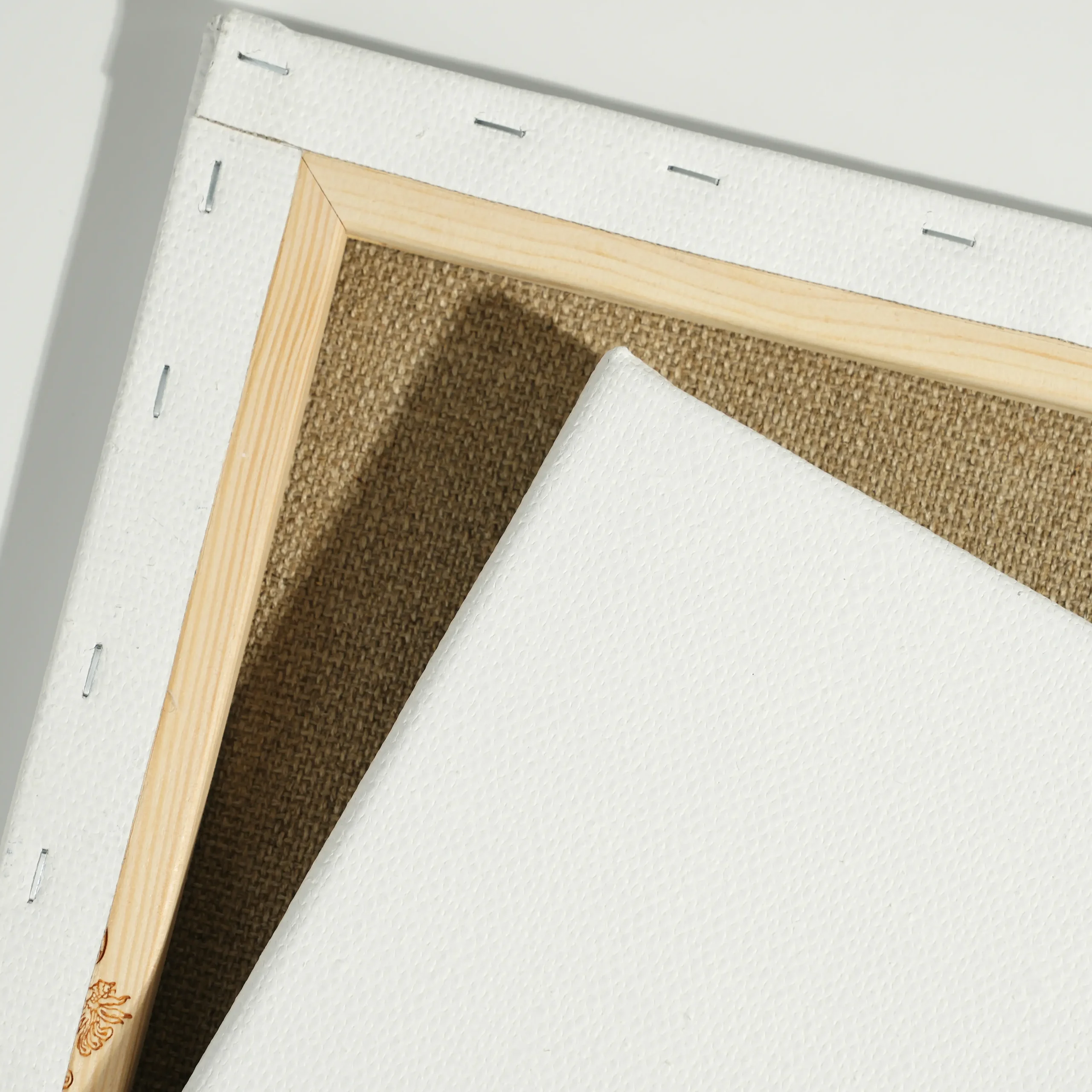 03-5315 Artist Canvas